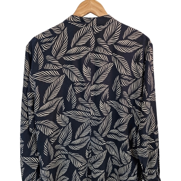 Jeannene Booher Silk Leaf Print Shirt Womens Sz 14 Black Button Up Split Hem - Picture 8 of 12